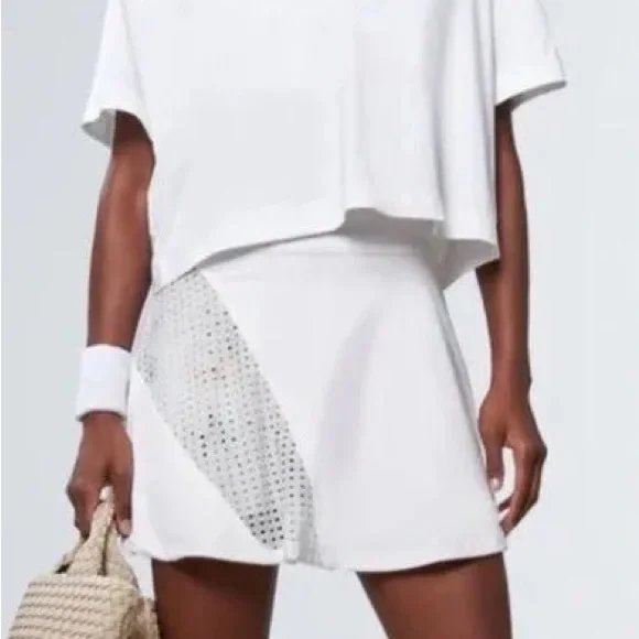 NWT Tuckernuck Tnuck Sport Naomi Tennis Skirt White Fresh Buds Floral Small - Picture 2 of 7